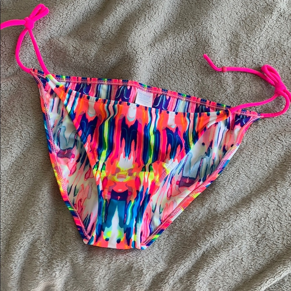 Venus bikini bottom